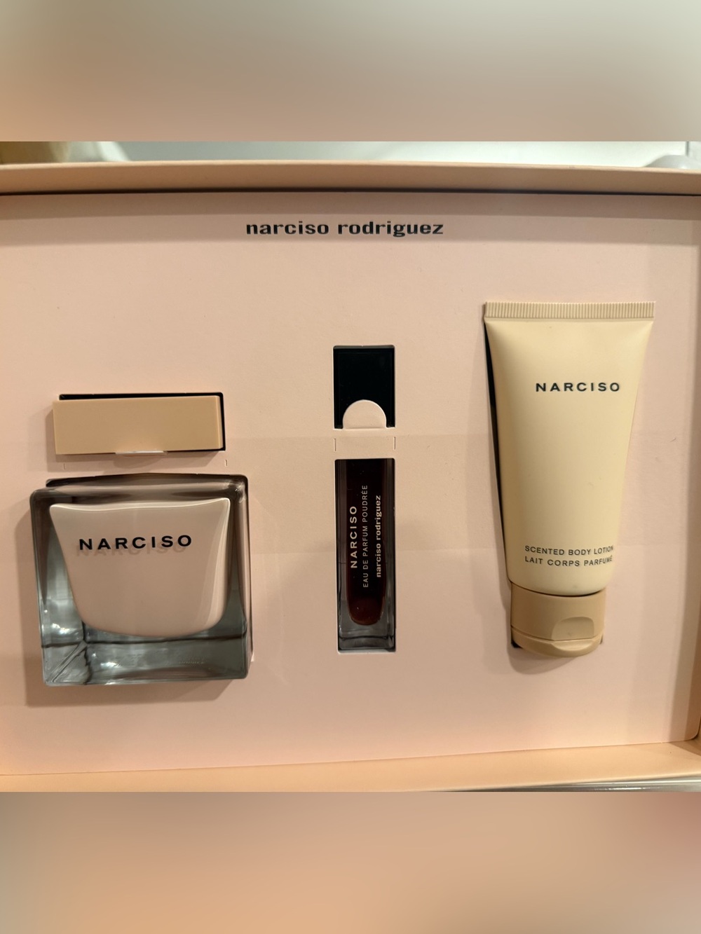 Narciso Rodriguez Cream and Gold Fragrance Gift Set